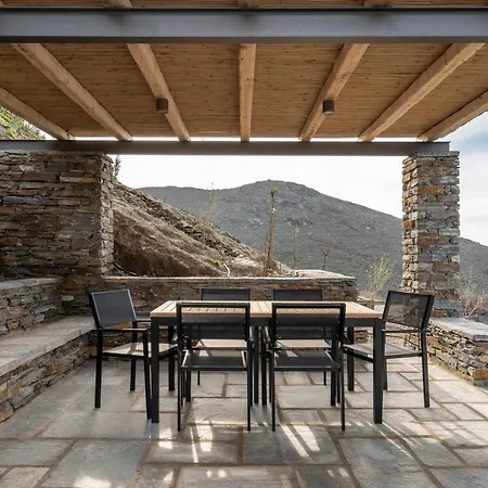 Willa Luxury Ammos With A Swimming Pool Overlooking The Of Xyla On The Island Of Kea Ioulis