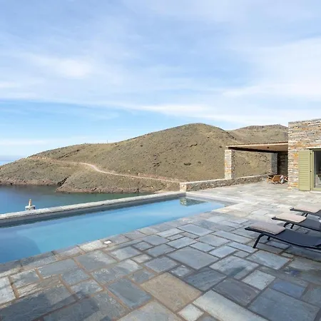 Luxury Ammos With A Swimming Pool Overlooking The Of Xyla On The Island Of Kea * Ioulis