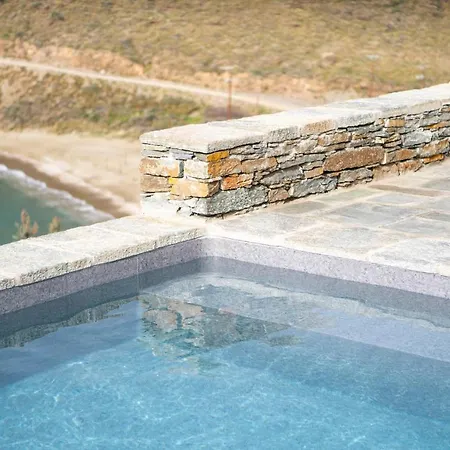 Willa Luxury Ammos With A Swimming Pool Overlooking The Of Xyla On The Island Of Kea *