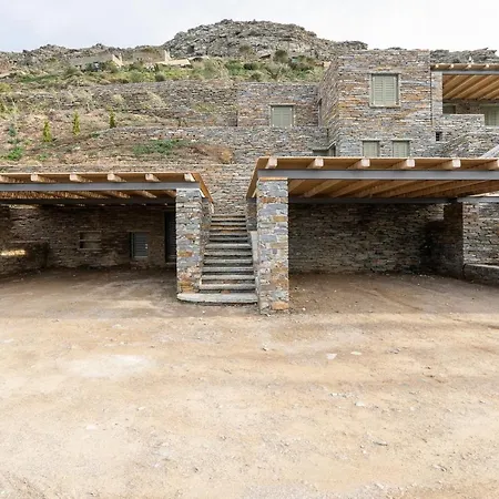 Willa Luxury Ammos With A Swimming Pool Overlooking The Of Xyla On The Island Of Kea *