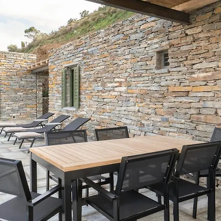 Luxury Ammos With A Swimming Pool Overlooking The Of Xyla On The Island Of Kea Villa Ioulis
